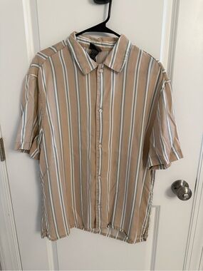 H&M Beige Short-Sleeve Button-Down with White & Light Blue Stripes